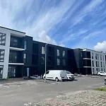 Uus Mai Taenava Korter Apartment Parnu