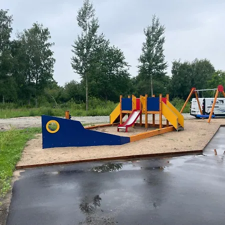 Uus Mai Taenava Korter Lägenhet Pärnu