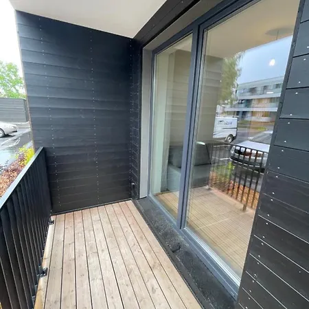 Uus Mai Taenava Korter Lägenhet *