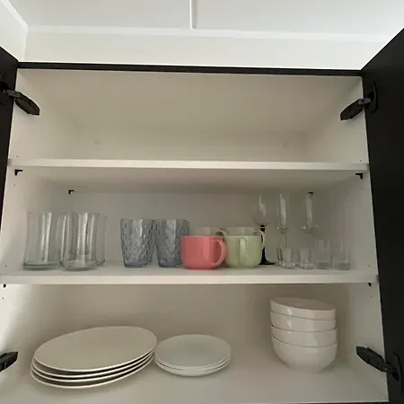 Uus Mai Taenava Korter Lägenhet *