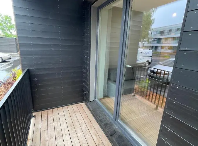 Uus Mai Taenava Korter Apartment *