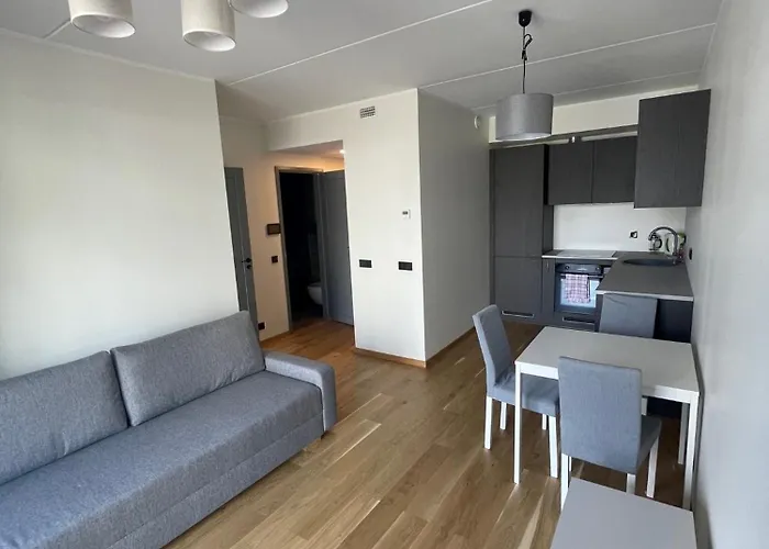 Uus Mai Taenava Korter Apartment